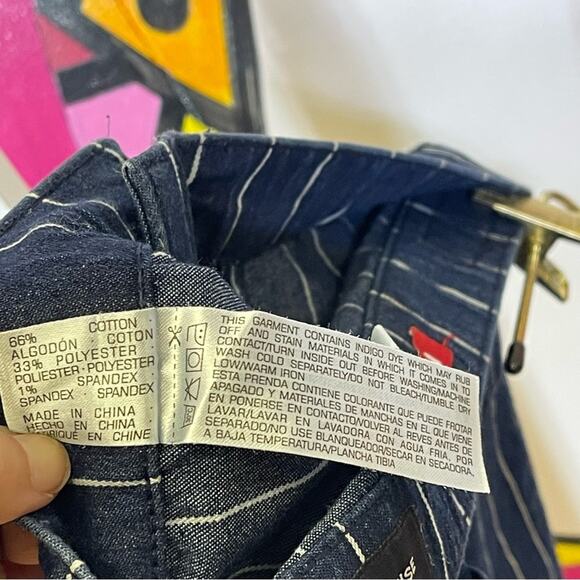 Union Bay, Stripes High Rise Shorty Shorts. Size 5. In excellent condition! - Picture 6 of 6